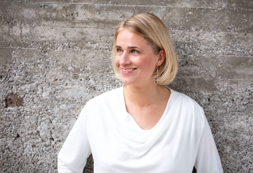 „Gerade in der Corona-Pandemie hat sich die Pflege zuhause nochmals deutlich verändert“, sagt VdK-Präsidentin Verena Bentele.